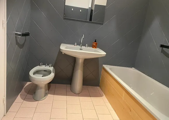 Appartement Confortable Aux Andelys - 90 M² Avec Parking Апартаменты *